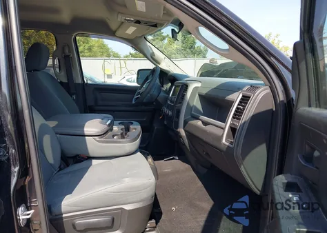 2018 Ram 1500 Express 4X4 5'7 Box из США, поврежденный, VIN 1C6RR7KT3JS286727